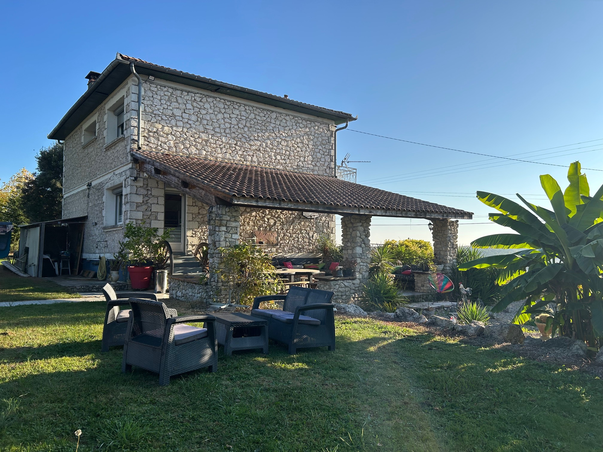 Maison pierre + Terrain et Piscine