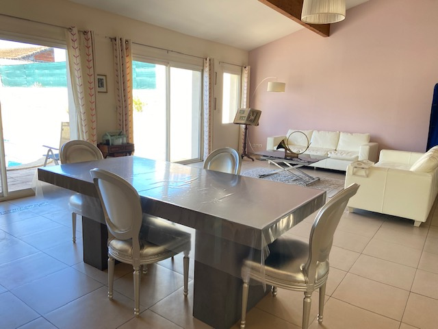MAISON 240 M2 + JARDIN AVEC PISCINE