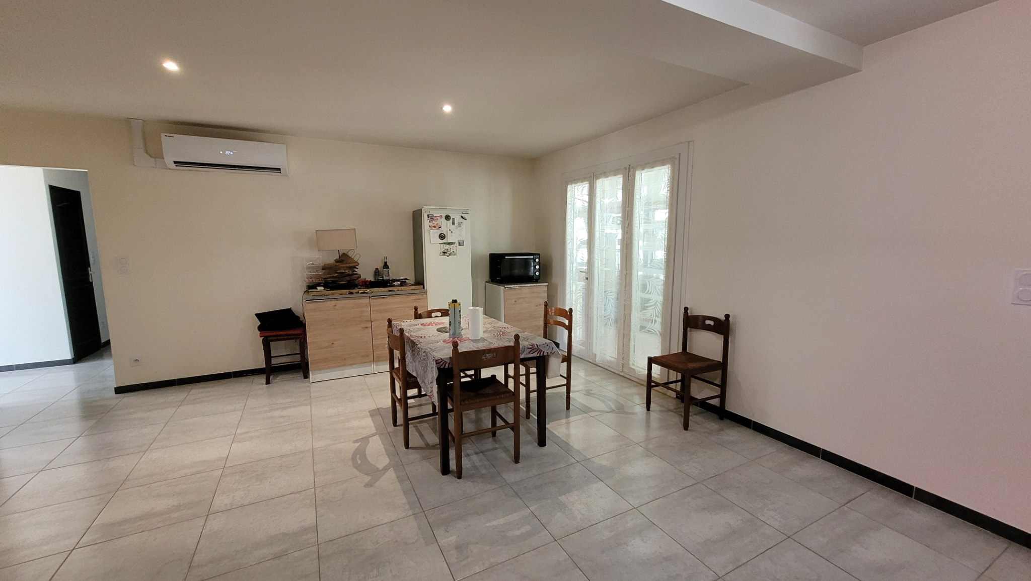 PAVILLON PLAIN-PIED AVEC GARAGE ET JARDIN